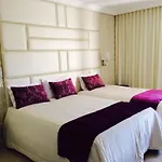Josefa D'obidos מלון 4*