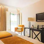 מלון Josefa D'obidos 4*