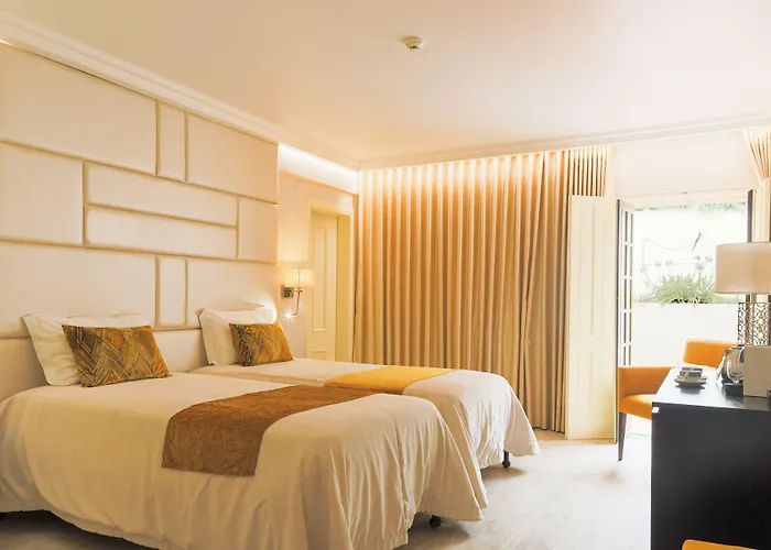 Josefa D'obidos Otel 4*